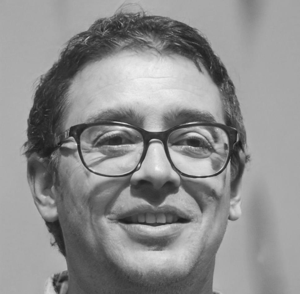 Retrato profesional de Esteban Villarreal